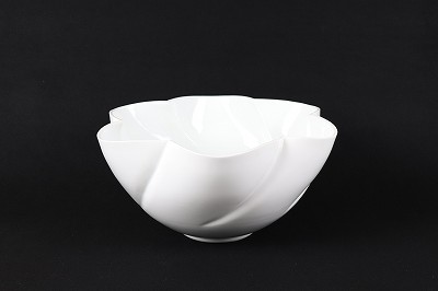 白磁花形花器