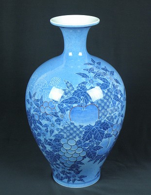 色絵吹墨墨はじき果実文花瓶