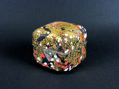 手吹飾籠紅白梅