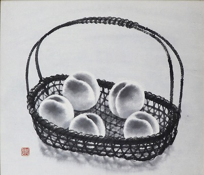 籠の桃
